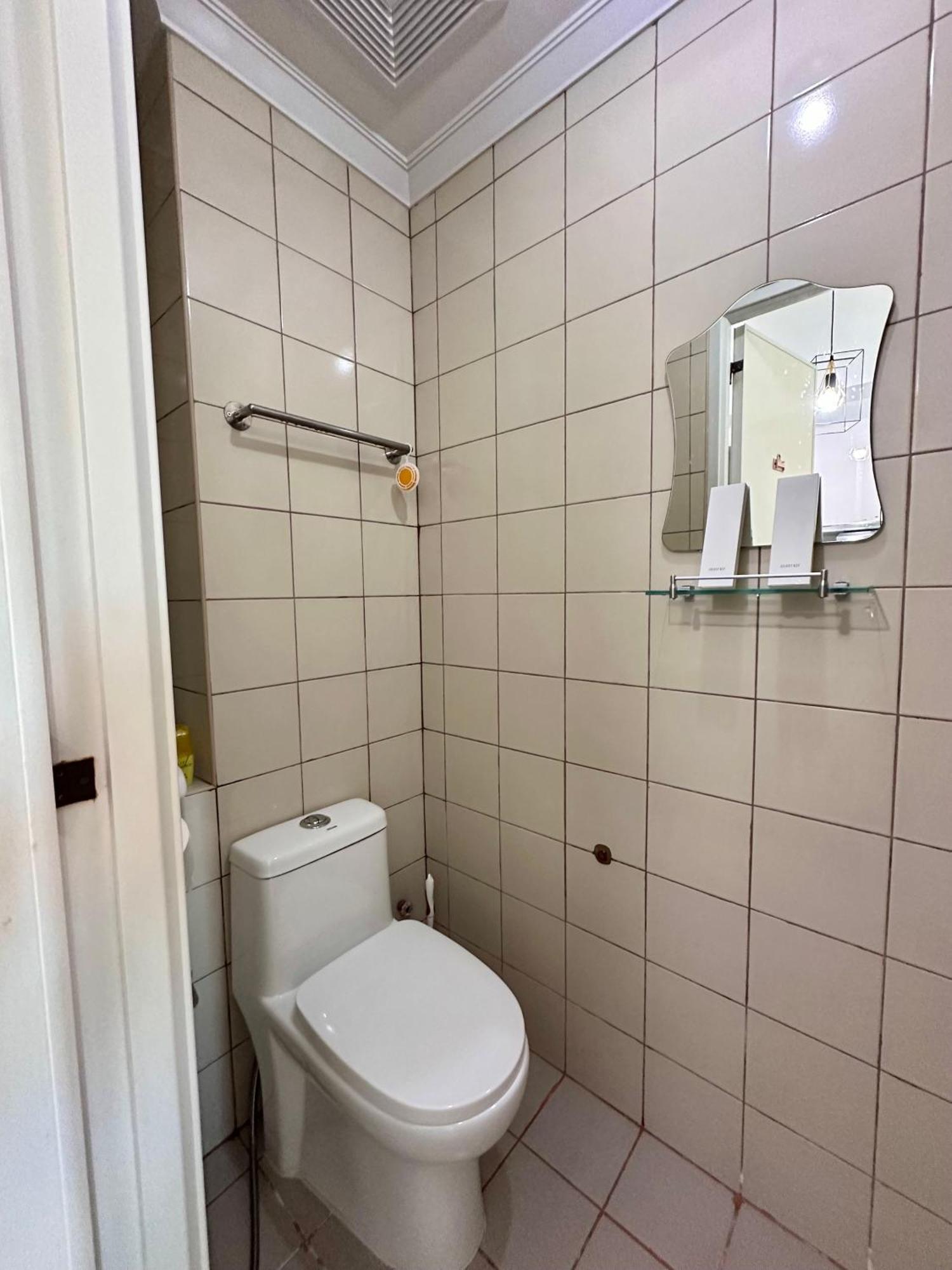Studio One Condominium, Alabang - Bluu - Fiber Wi-Fi, Netflix-Ready Muntinlupa City Extérieur photo
