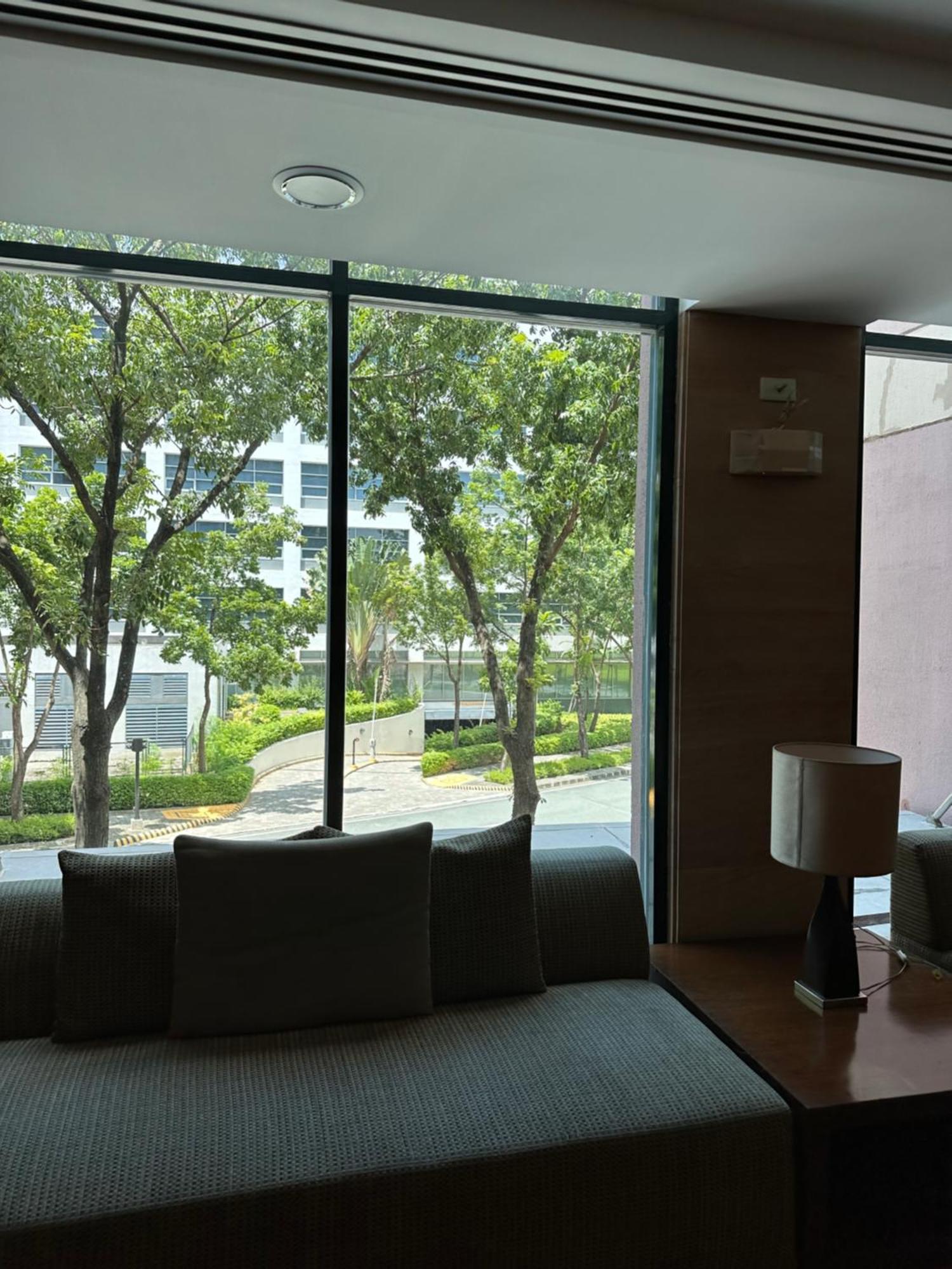 Studio One Condominium, Alabang - Bluu - Fiber Wi-Fi, Netflix-Ready Muntinlupa City Extérieur photo